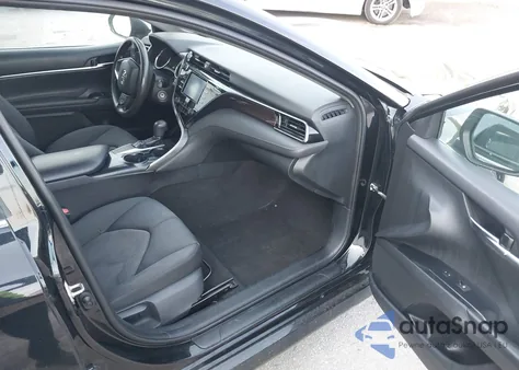 2019 Toyota Camry L/Le/Xle/Se/Xse z USA, uszkodzony, nr VIN 4T1B11HK7KU258086